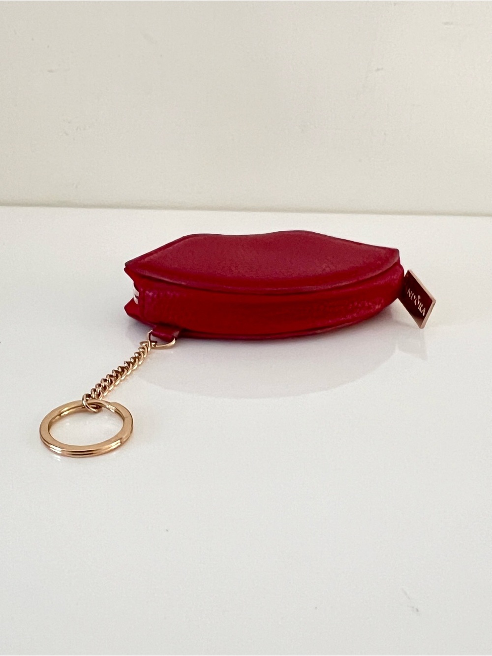 Pandora Kiss More Lips Coin Purse Keychain Red Leather Collectible - Picture 5 of 11
